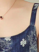 Leichtes, langes A-Linien-Kleid mit bedruckten Trägern